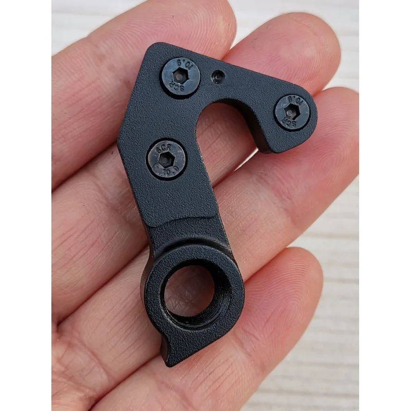 

Подходит для CANYON No.28 Aeroad CF Tail Hook Suspension Ear