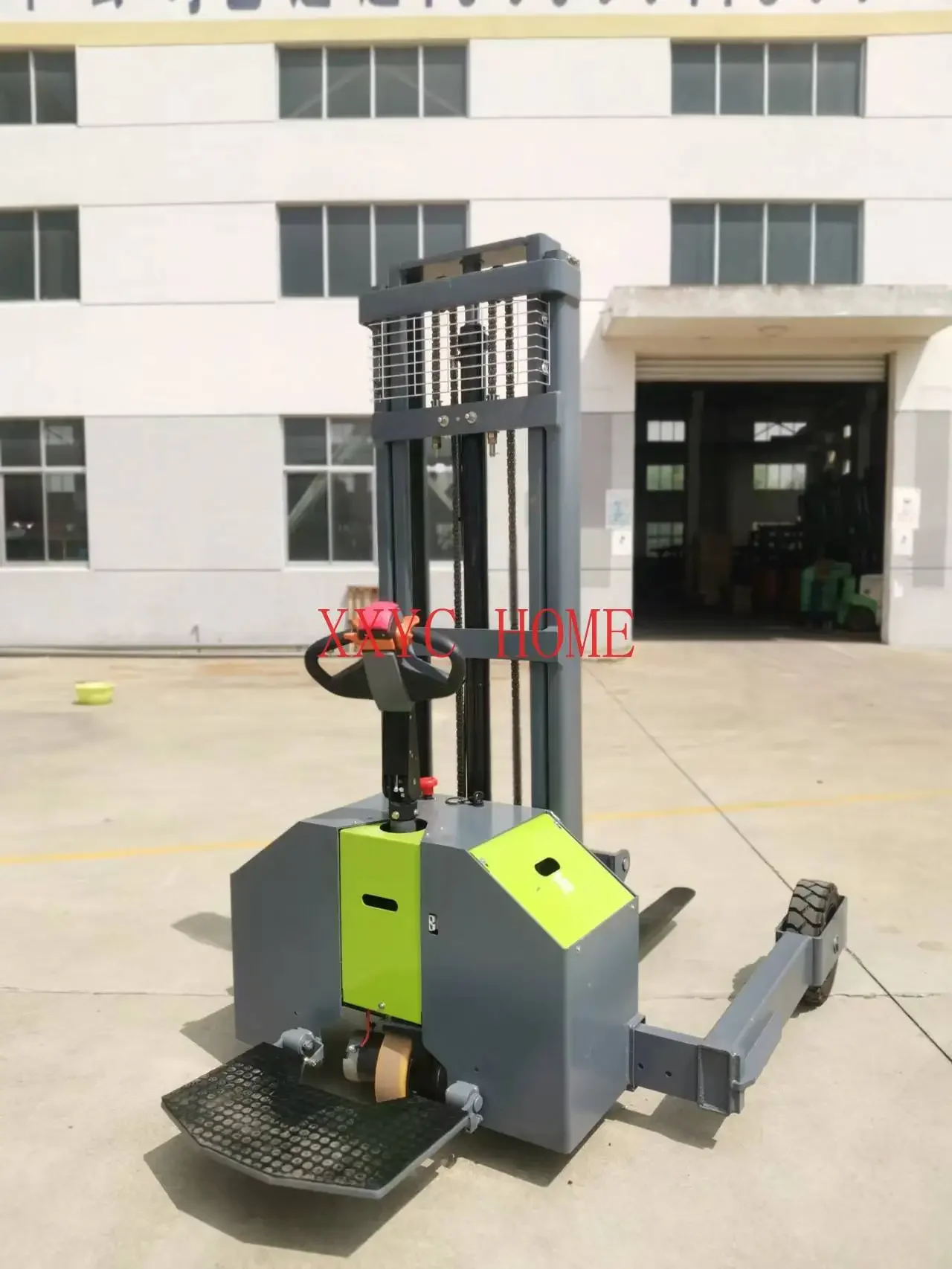 New Outdoor Fully Electric Powered Rough Terrain Stacker Forklift