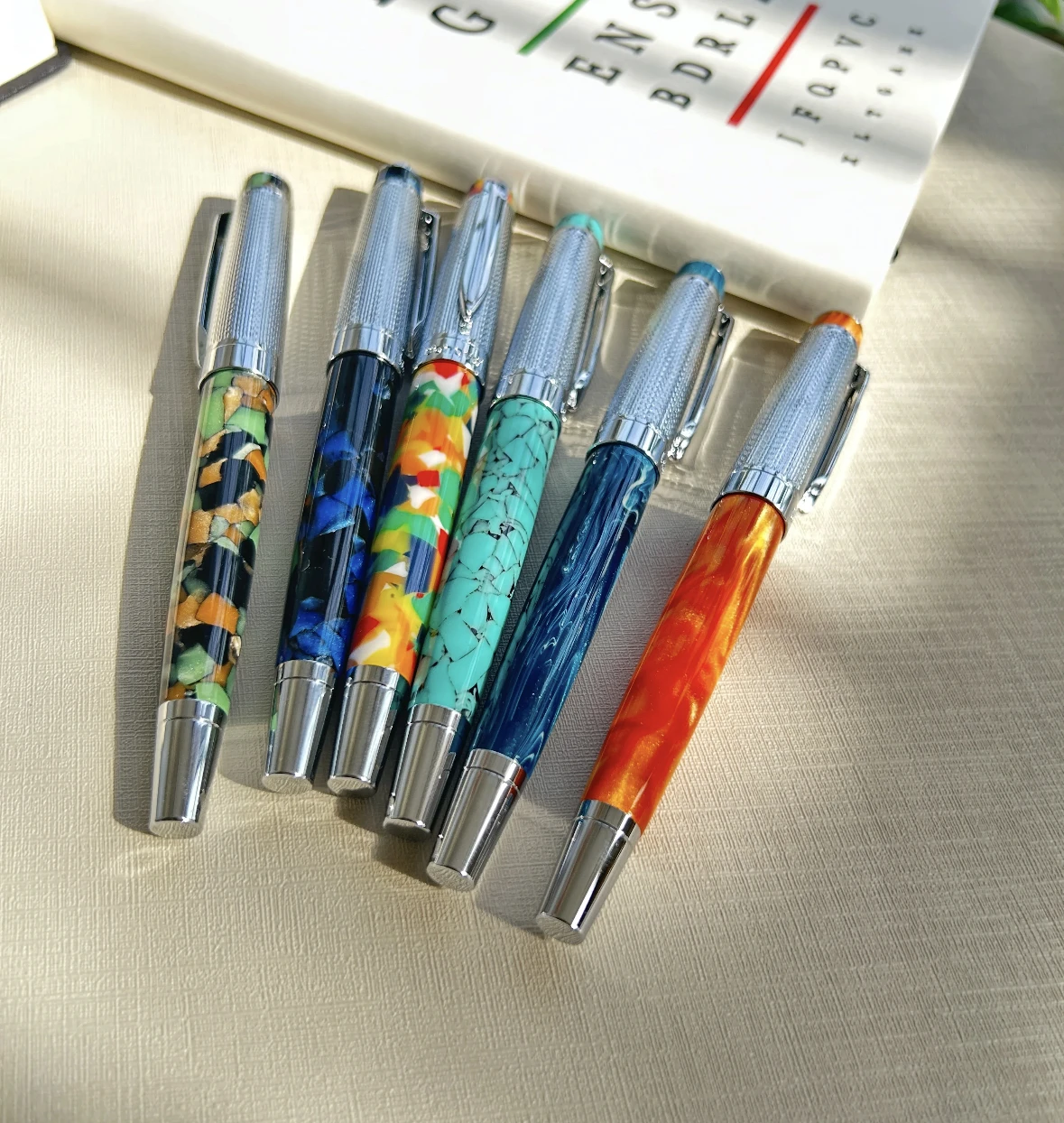 جميل Benovel قلم حبر معدن إيريديوم الذهب اليد مصقول F 0.5 مللي متر بنك الاستثمار القومي قلم الخط Mb اللوازم المكتبية الفاخرة أقلام الكتابة