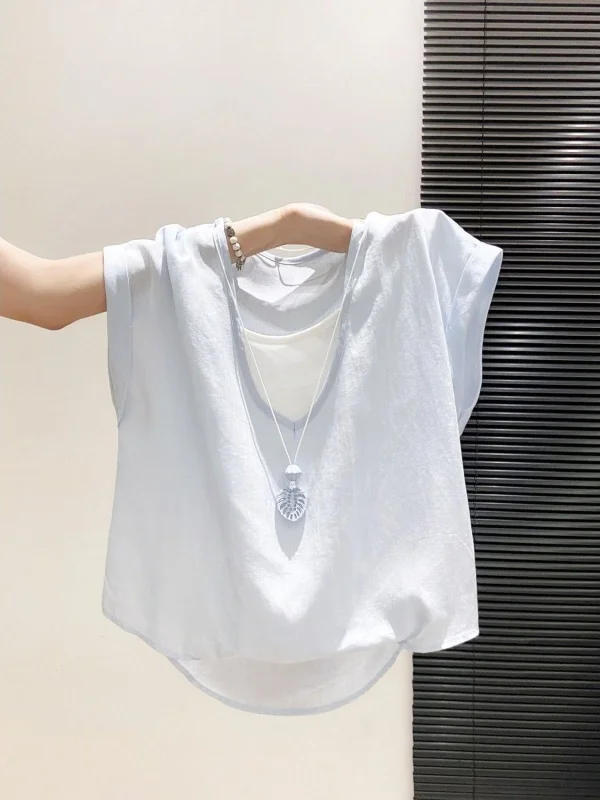 

Korean Style V-Neck Short Sleeve Loose Fit Breathable Slimming Summer Shirt Women's Fashion Commute Top Thin Layer Fake Two-P...