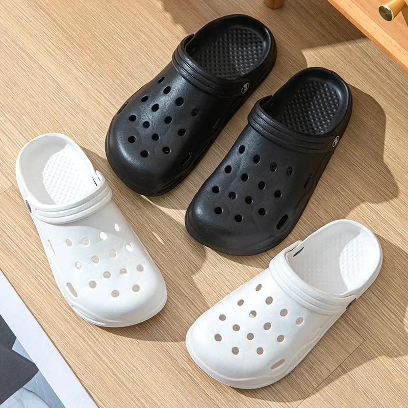 Fashion Women Slippers New Summer Slippers Outdoor Beach Slippers Classic Soft Men Garden Slippers Home Men Clogs Slippers