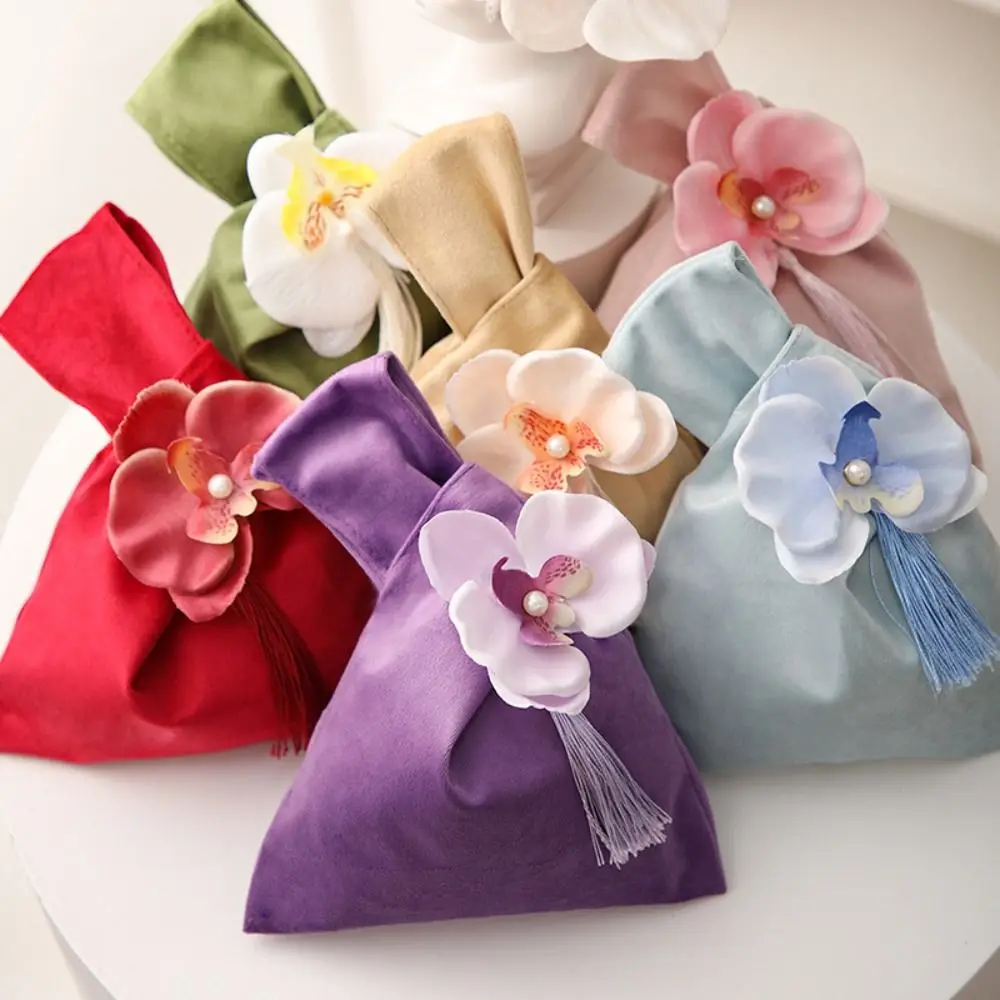 Velvet Flower Tassel Wrist Bag Orchid Make Up Pouch Chinese Style Handbag Jewelry Packing Storage Bag Festive Sugar Box Banquet