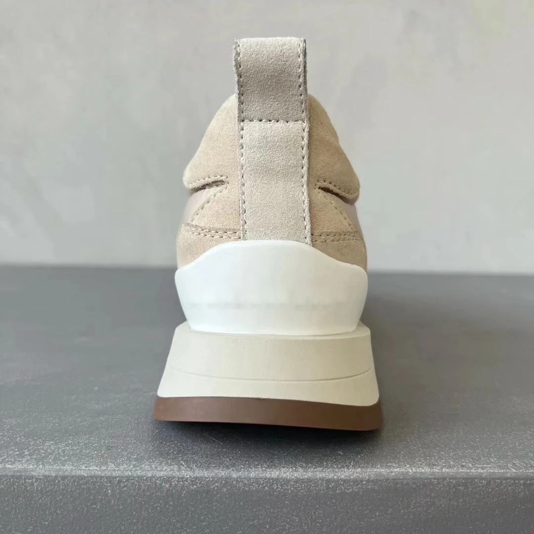 Casual Running Sneakers for Women, Sports Shoes with Chain Embellished, All-Match Bead, Thick Bottom, High Quality