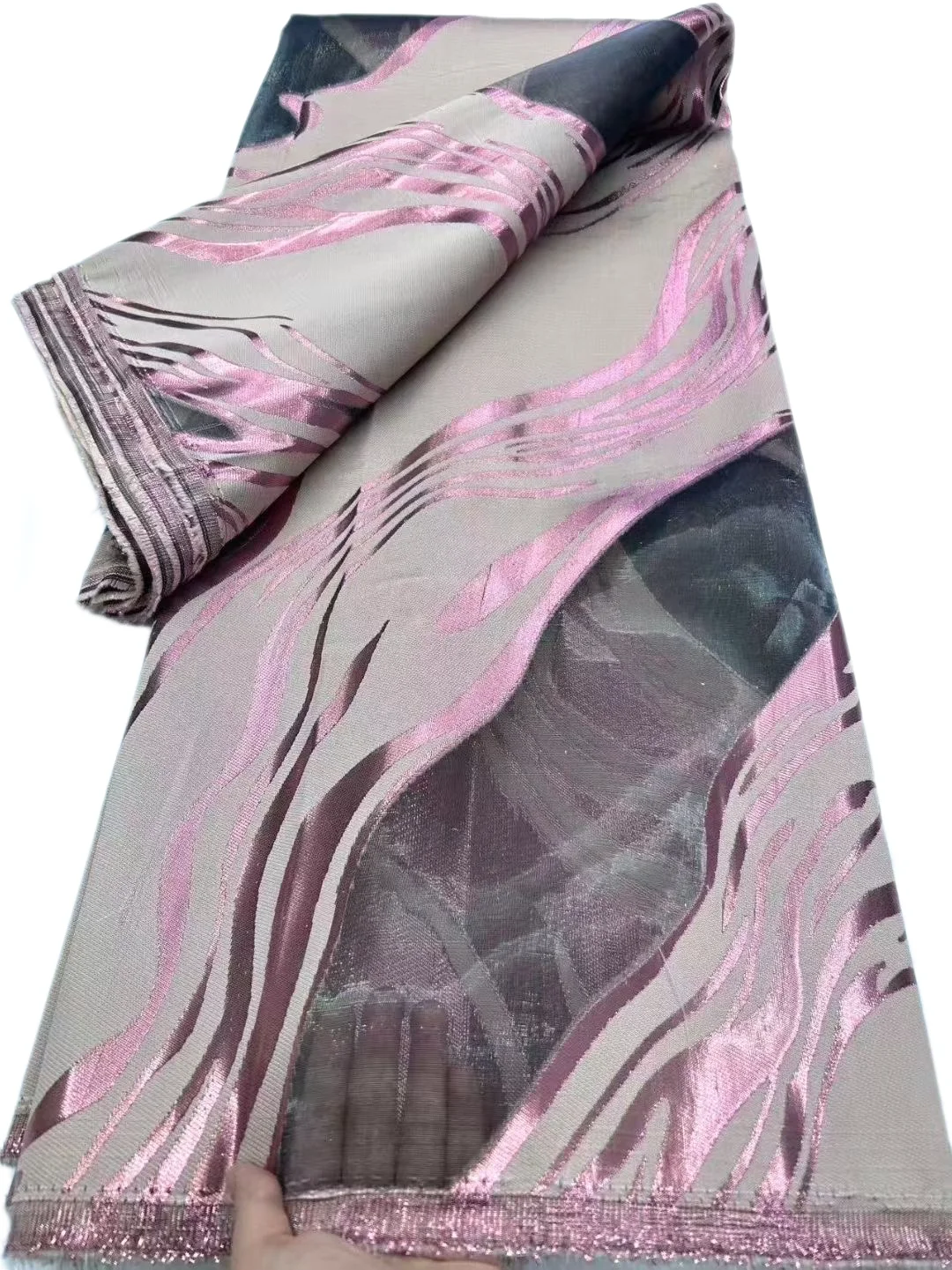 

New African Brocade Lace Fabrics Nigerian Damask 2025 Latest French Jacquard Gilded Women Laces For Wedding Party Dresses Sewing