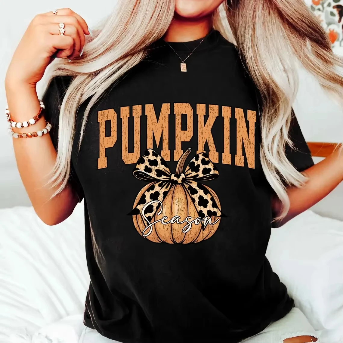 

Уютная осенняя рубашка, подарок для любителей книг, женская рубашка с тыквенным принтом, милая рубашка с тыквенным принтом, рубашка с осенними листьями