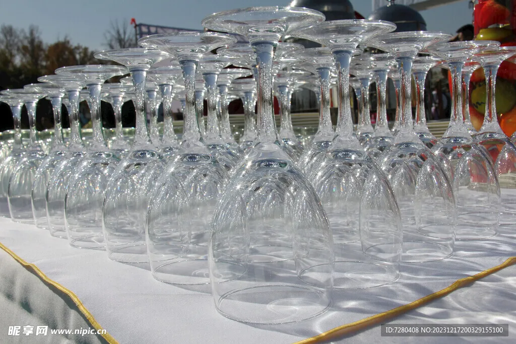 

Комплект из 4 металлических дисков 95 мм (1,9 дюйма) с глубокой полкой и бедлоком для радиоуправляемых краулеров 1/10 MJX H12Y R260