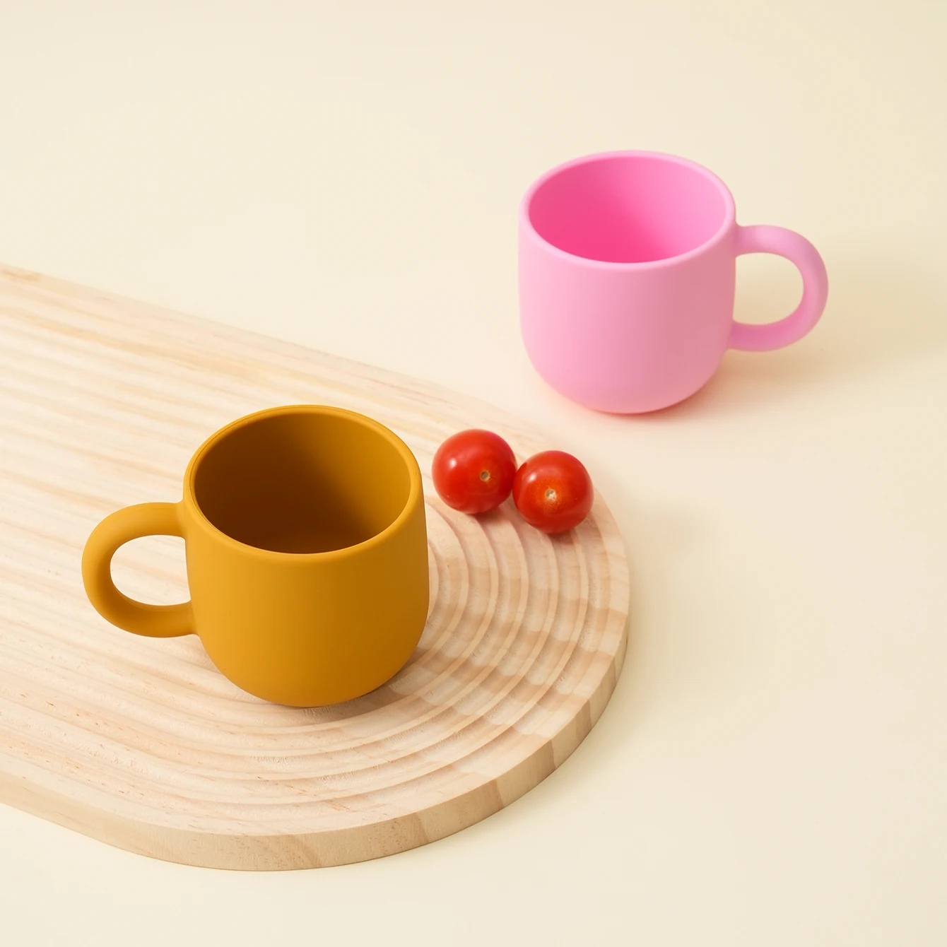 1PCS Silicone Baby Cup Portable Baby Tableware Single Handle Baby Cups Pure Color Baby Water Bottle Baby Shower Gift
