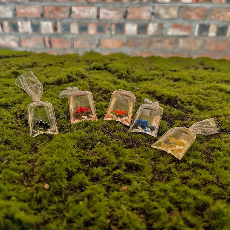 Emulazione Miniature Animal Mini Goldfish Bag Micro Landscape Sand Table Model puntelli decorazione ornamenti