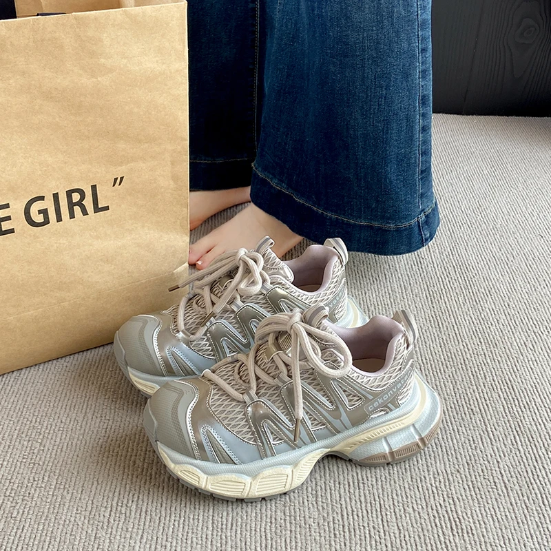 

Новинка 2023 года, женская спортивная обувь, повседневные кроссовки на плоской подошве, летние модные кроссовки на платформе, женские лоферы, обувь на шнуровке