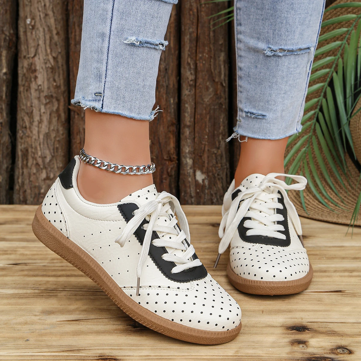 Retro Women's Deqin Shoes Lightweight Soft Bottom Sporty American Style Casual Shoes Comfortable Breathable Rubber Sole