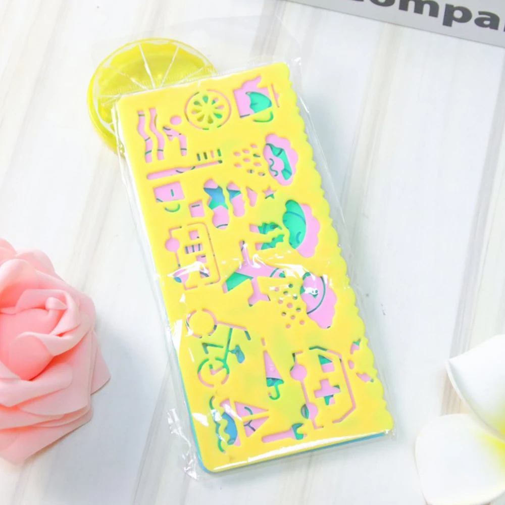 4Pcs Plastic Cute Art Multifunctional Versatile Ruler Creative Student Stationery Cute Drawing Ruler Practice Drawing Ruler Set