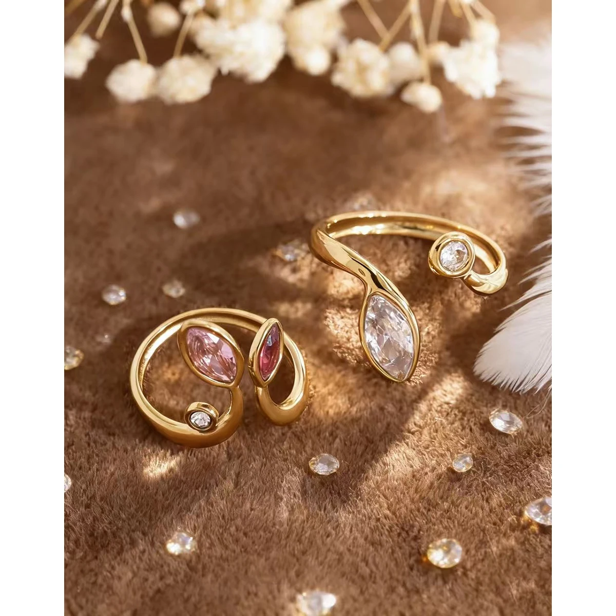 YACHAN New In Zircon Crystal Leaf Stainless Steel Rings for Women Chic Exquisite 18K Gold Plated Waterproof Jewelry view 4