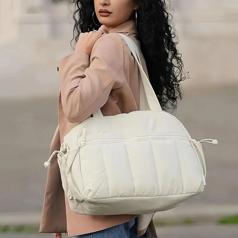 

Дорожная спортивная сумка большой вместимости, водонепроницаемый дорожный чемодан в облачном стиле, легкий вес с отделением для сухой и влажной воды