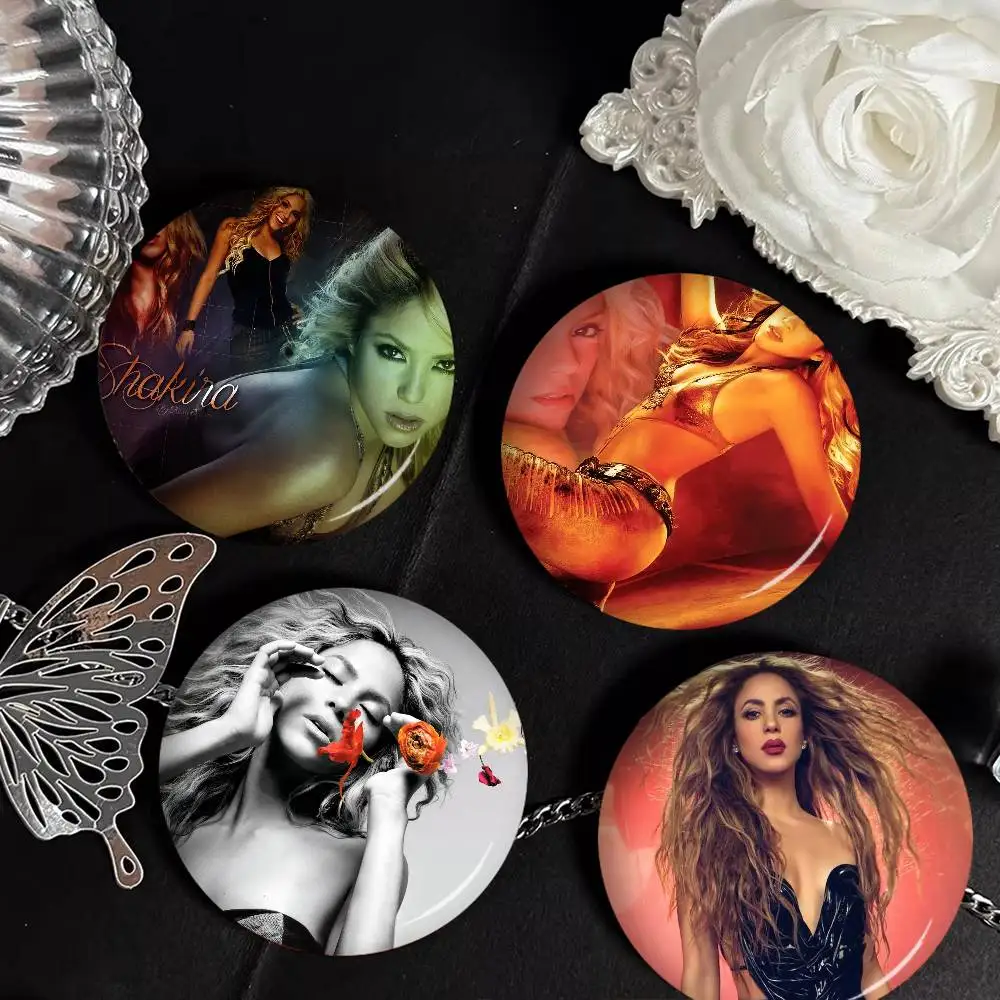 Pop Singer S-Shakira 58mm Cute Series Pins Funny Badge Interesting Cartoon Animals Brooches Backpack Clothes Gift Accessory