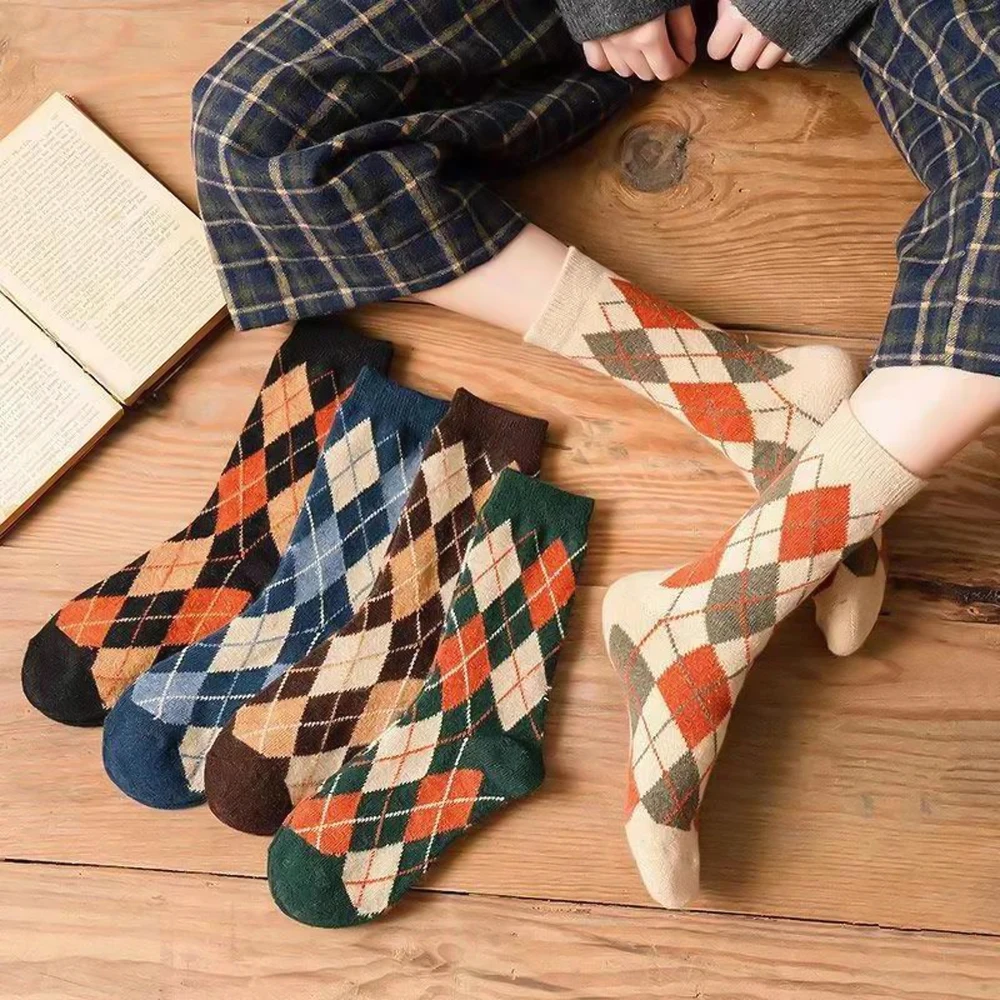 Ins diamond Cotton Socks Women Men Winter Tartan mid-calf Warm Sock Streetwear Plaid Striped Funny Preppy Argyle Geometric Socks