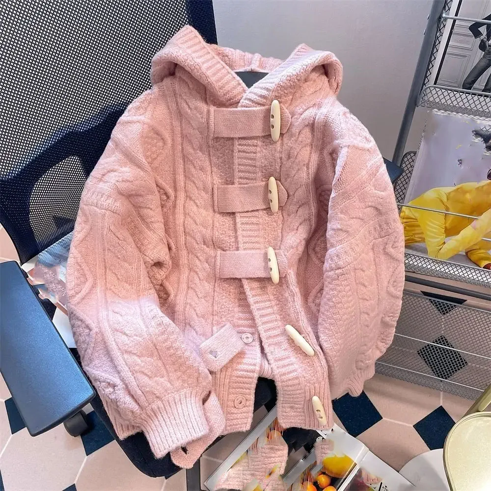 

Осенние французские теплые свободные топы, женский шикарный дизайн, свитер с пряжкой бычьего рога, женский модный вязаный кардиган с капюшоном, новый