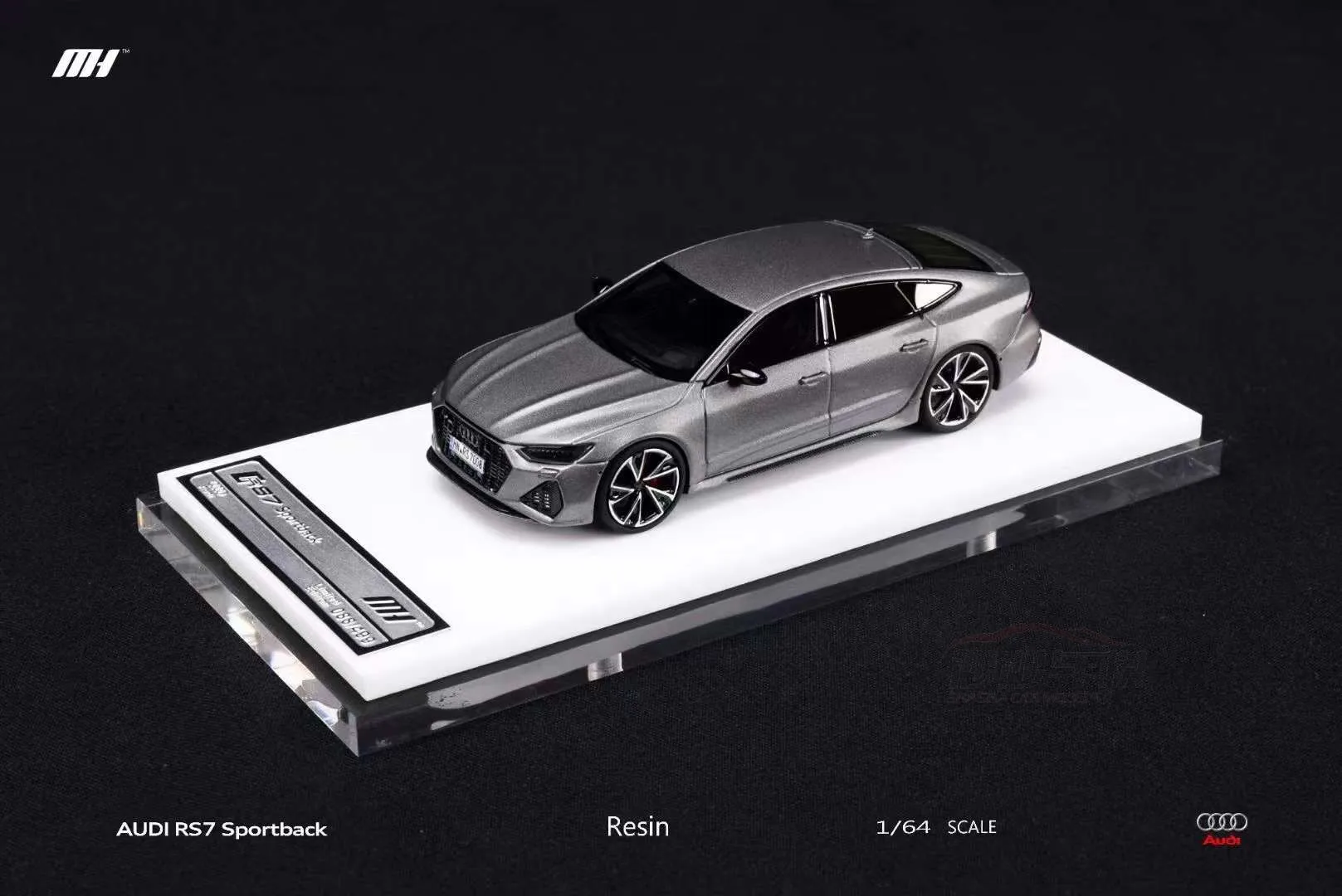 Motorhelix 1:64 Audi Rs7 resin ornament car model