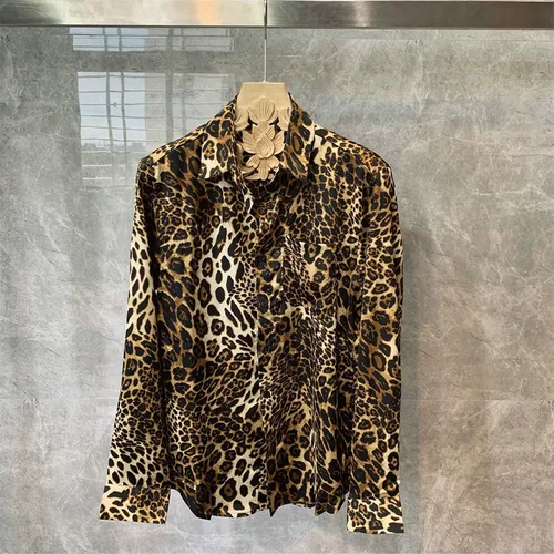 Imagen 2 del producto Camisa con estampado de leopardo y cuello tipo Polo para hombre, ropa de calle Harajuku Y2K de manga larga, blusa informal de moda, Top para primavera y otoño