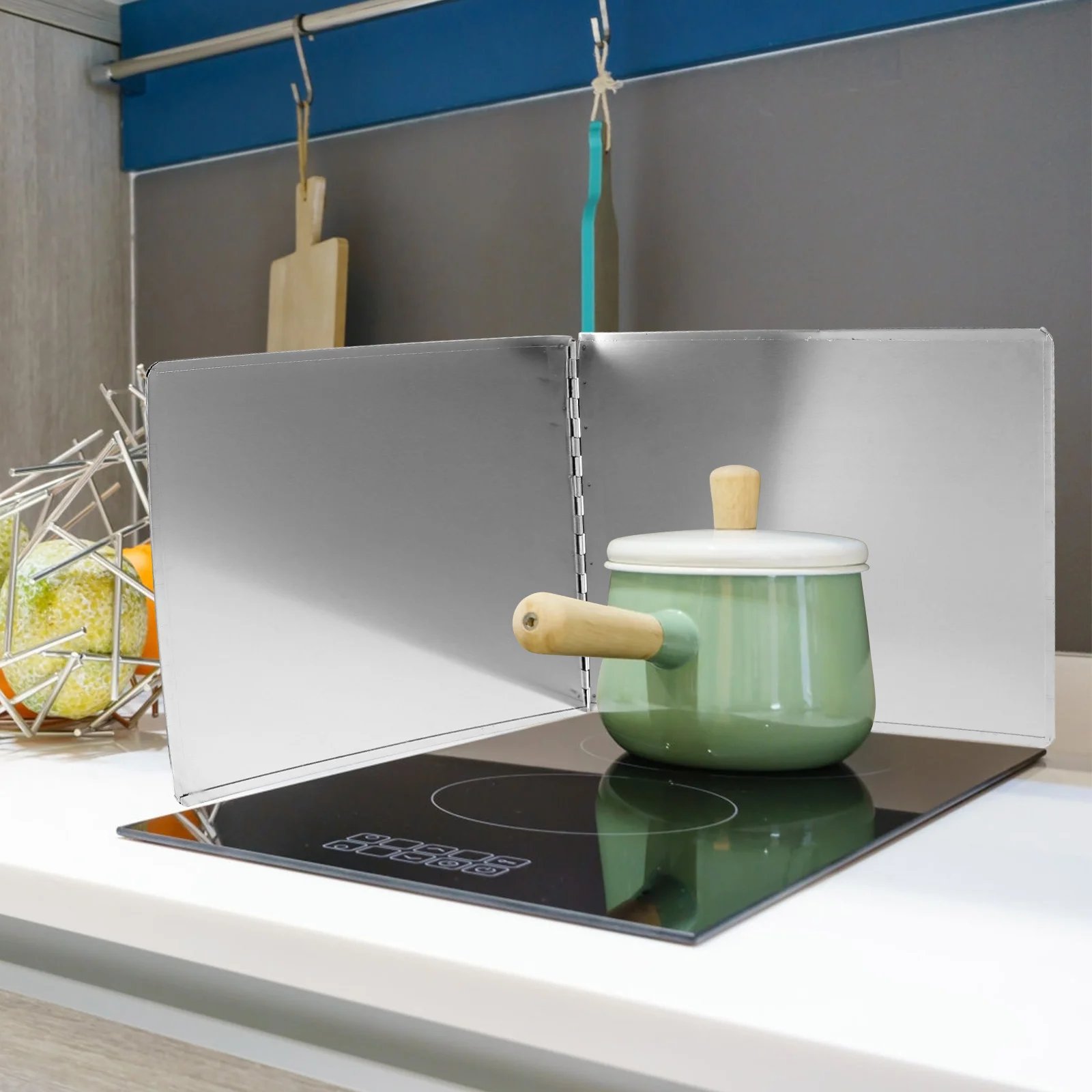 

Fry Wall Splatter Guard Metal Grease Screen Foldable Design Backsplash Protector Heat Insulation Practical Kitchen Necessity