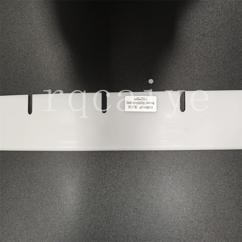 

5 шт. лезвие для мытья Roland Parts 007V143930 Roland 700, скребок с 13 отверстиями, размер печатной машины: 1102x56x1 мм