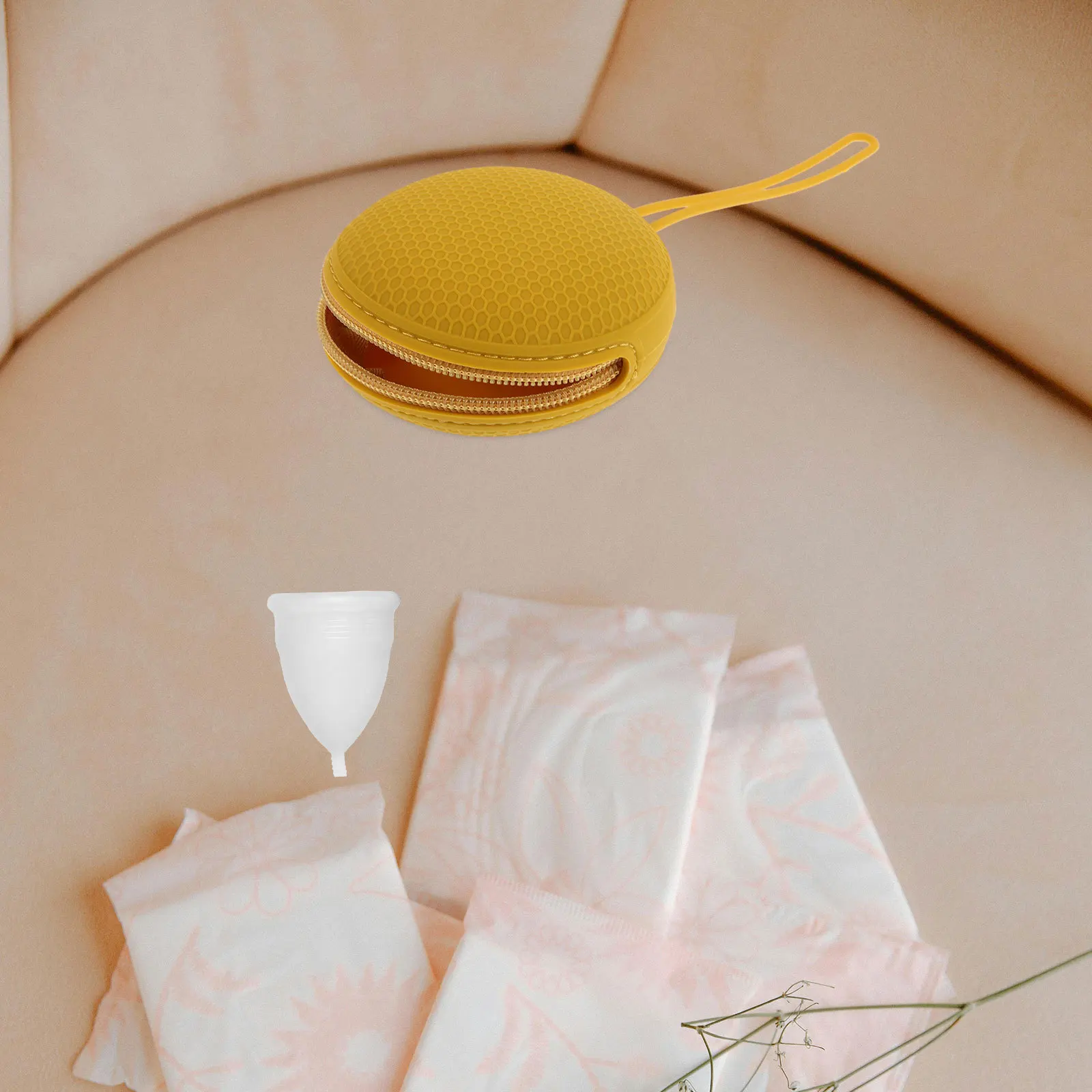

Menstrual Cup Travel Case Silicone Small Storage Box Reusable Organizer Carrying Bag Portable Zippered Holder for Women