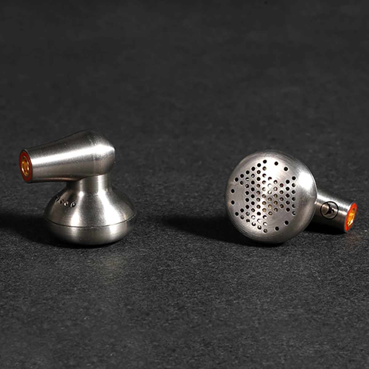 Yincrow RW6000 OX-Ti HiFi 音楽イヤホン 15.3mm 自社開発ダイアフラム フラットヘッド 取り外し可能な MMCX 3-in-1 チタンシェルイヤホン