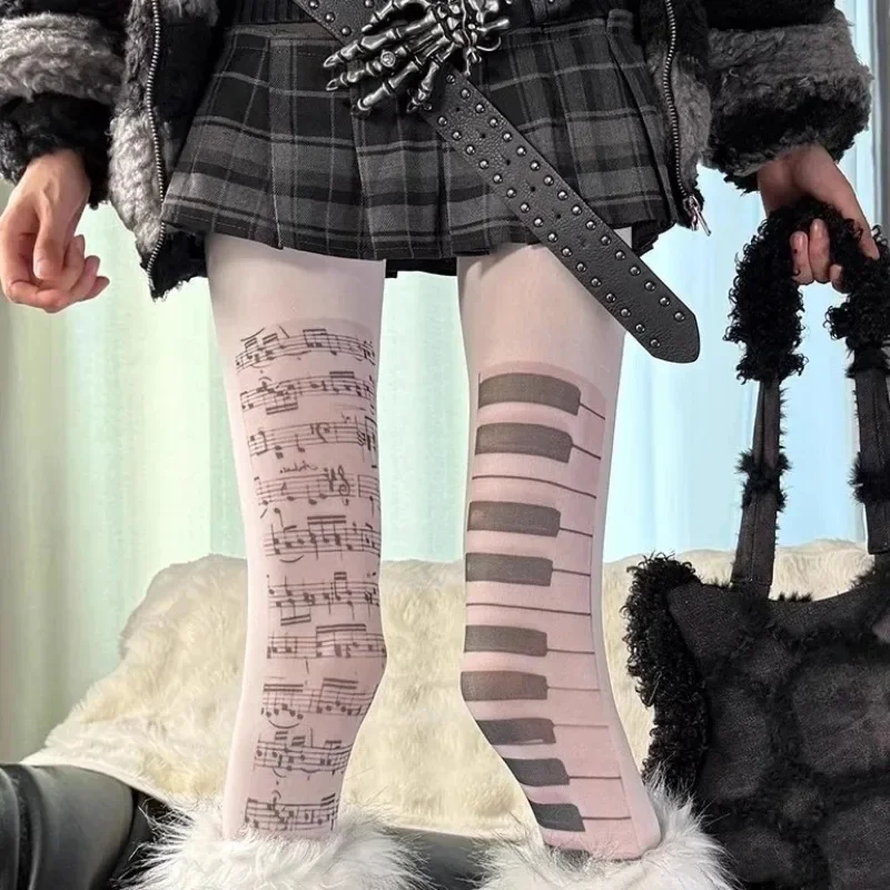 Medias Funky Y2k con notas musicales, medias de Piano estampadas, estilos góticos, negro, blanco, ultrafino, talla única, divertida fiesta navideña para niñas