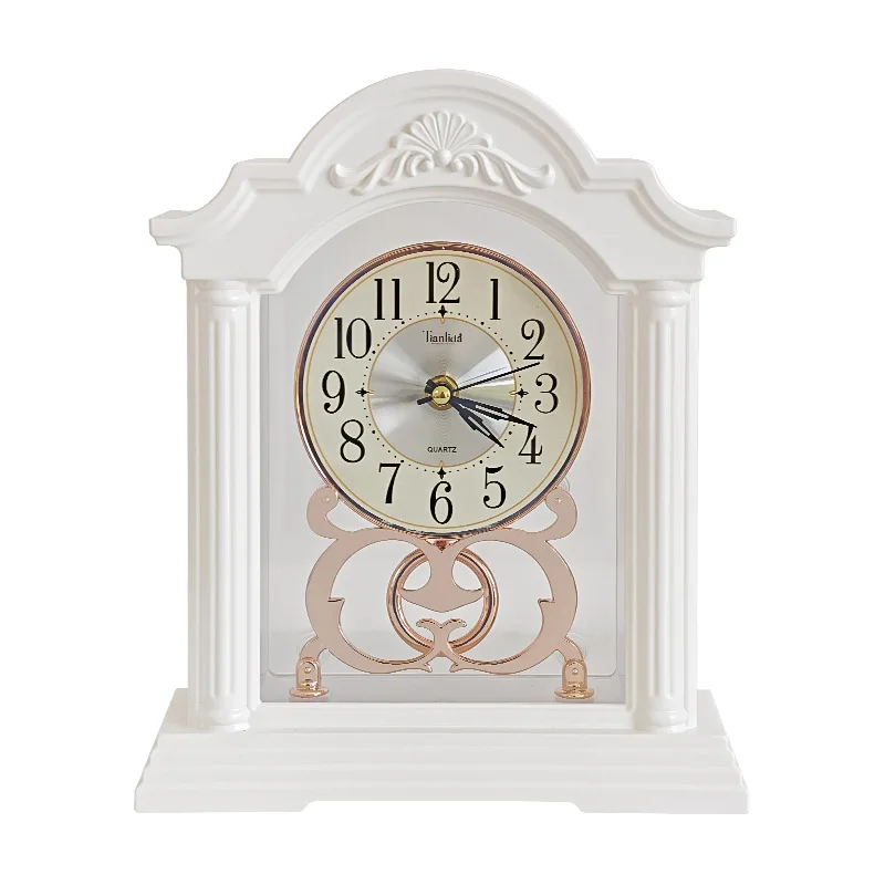

European desktop clock household ornament silent pendulum clock living room decoration