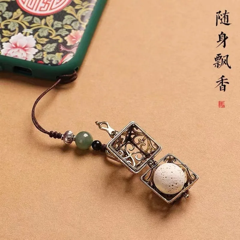 Vintage Openable Hollow Locket Pendant Aroma Diffuser Charm with Braided Lanyard Aroma ball pendant diffuses fragrance