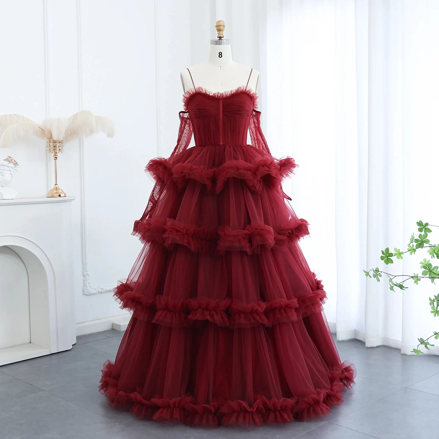 Arabic Burgundy Tulle Tiered Ruffles Evening Dresses with Gloves Pink Spaghetti Straps Wedding Party Gowns SF049