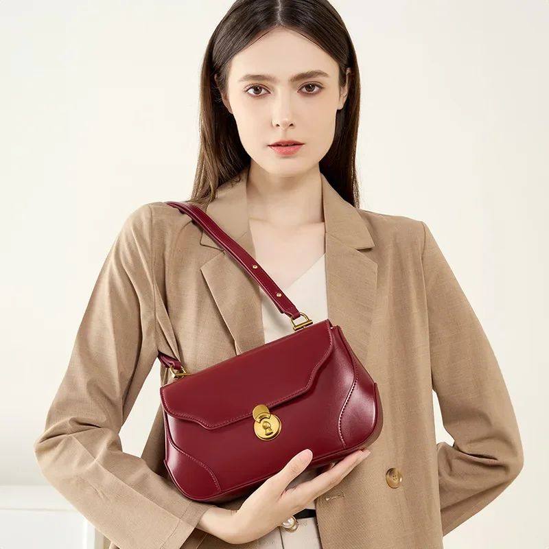 

2024 Popular Light Luxury Women's Bags Niche Luxury Underarm Cowhide Leather Shoulder Crossbody High-end Women's Bag