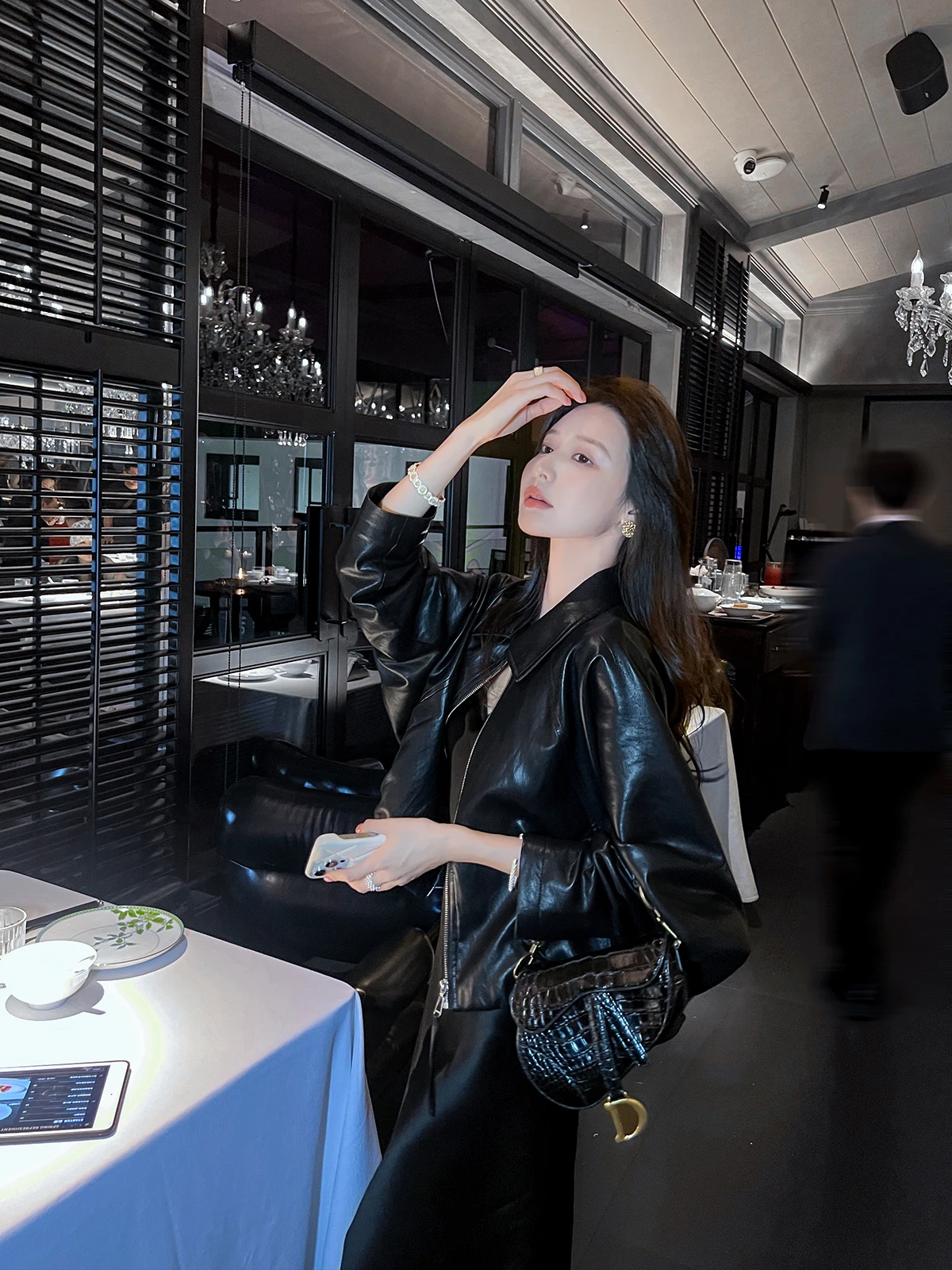 

Новая женская кожаная куртка-бэтвинг с коротким рукавом для весны и осени, укороченная модель для невысоких, для повседневной носки