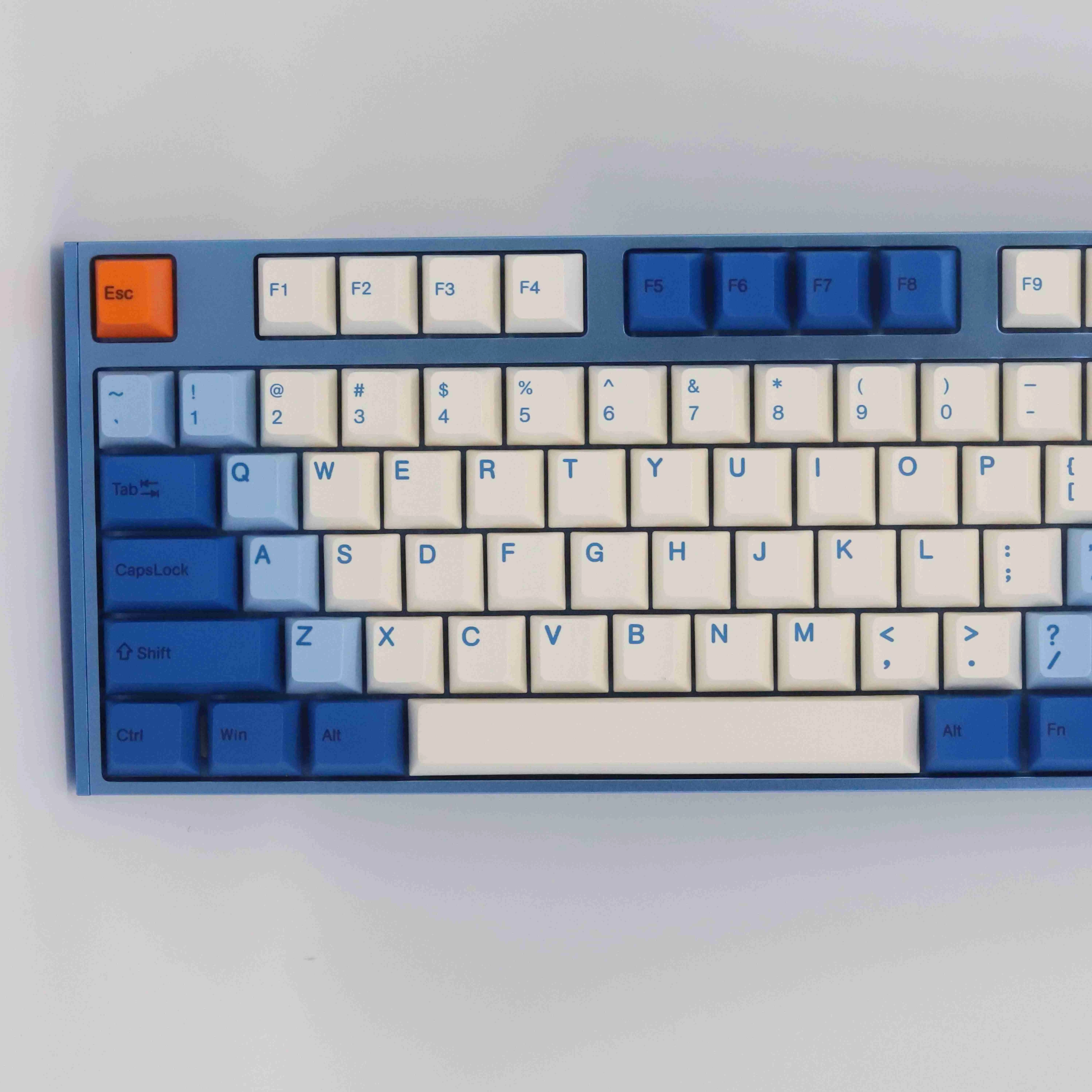 Aluminum PBT Key Cap Mechanical Keyboard Game Keyboard Blue RBG Custom Mechanical Keyboard RGB Metal Usb Stock Wired Red Axis