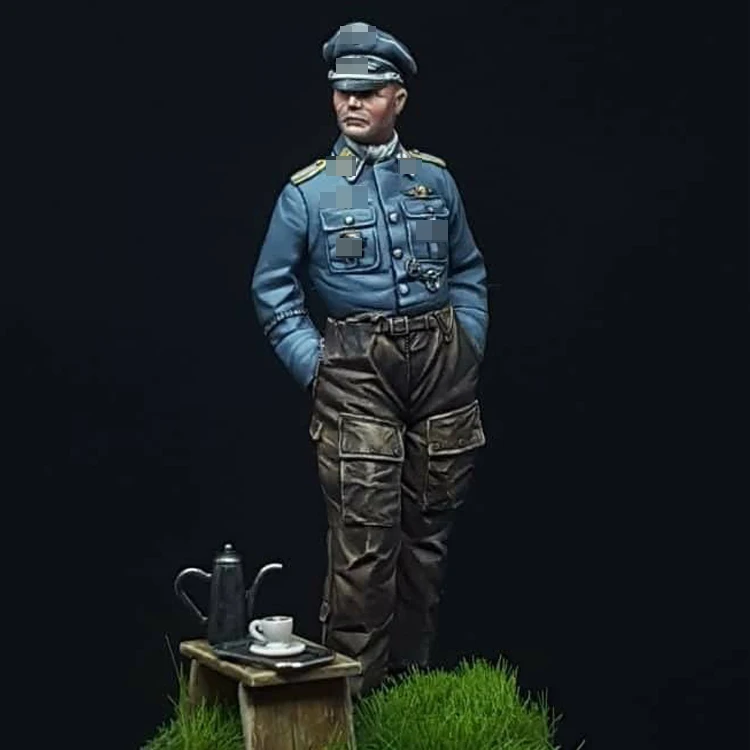 1/32 Resin Model figure GK LATE  WAR LUFTWAFFE PILOT Military theme of World War II Unassembled and unpainted kit