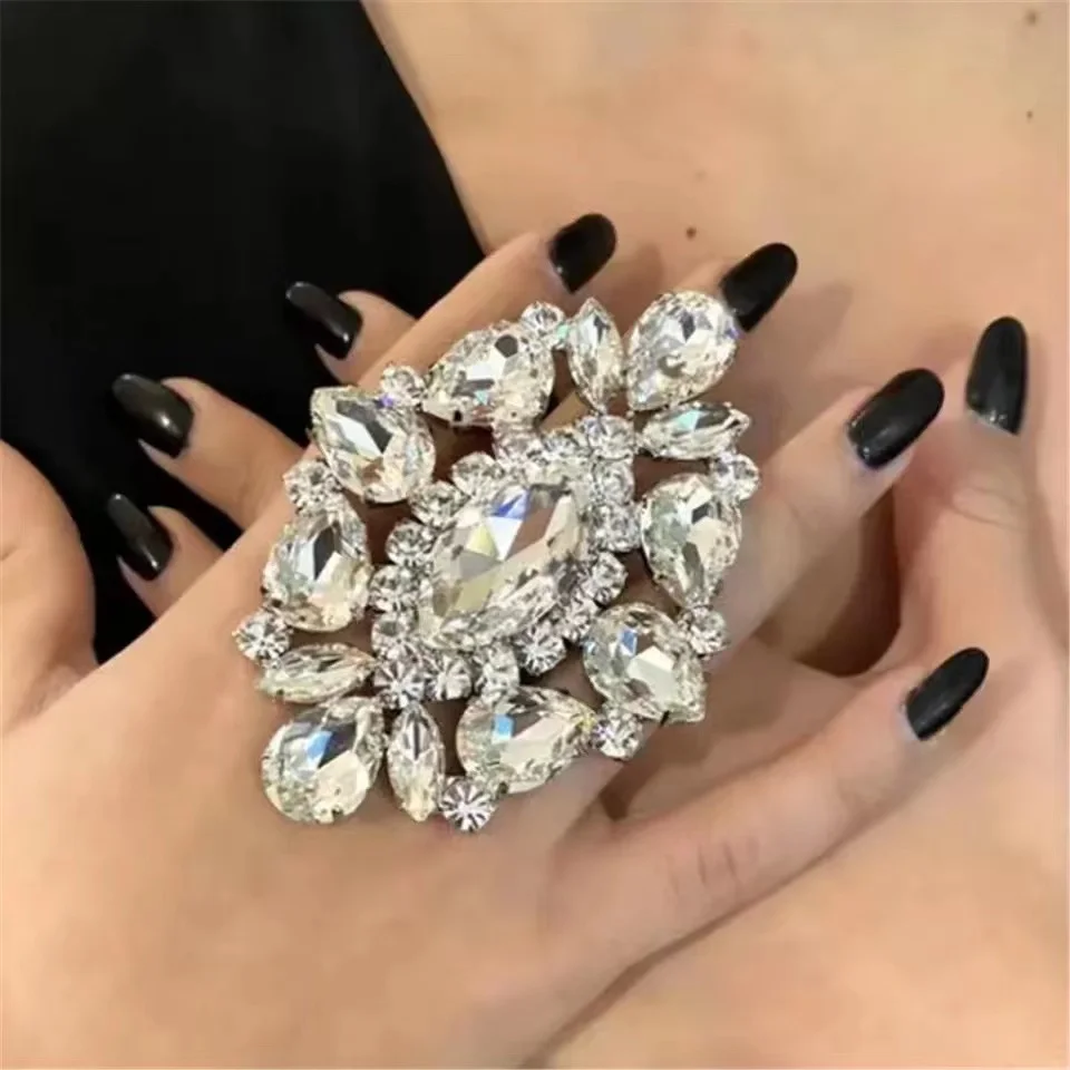 Luxury Exaggerated Crystal Big Drop Geometric Opening Ring Women\'s Shiny Rhinestone Adjustable Wedding Jewelry Ring Accessories