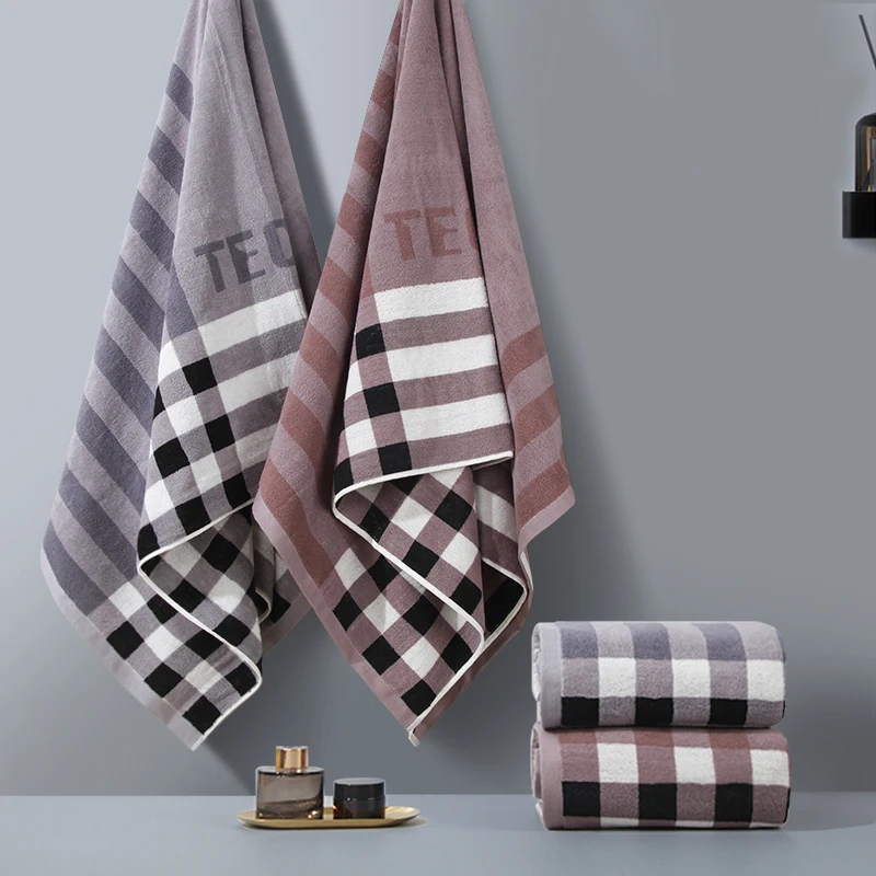 Pure cotton bath towel for home use, quick drying and not easy to shed hair, suitable for couples, large wrap towel