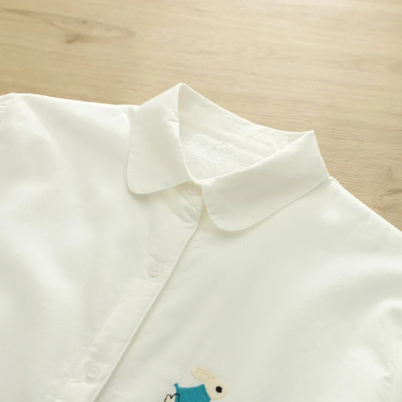 جديد 2025 الخريف قميص قطني بكم طويل الصوف ، المرأة بدوره إلى أسفل طوق التطريز ، موري فتاة الدافئة لطيف بلوزة فضفاضة T59822CC