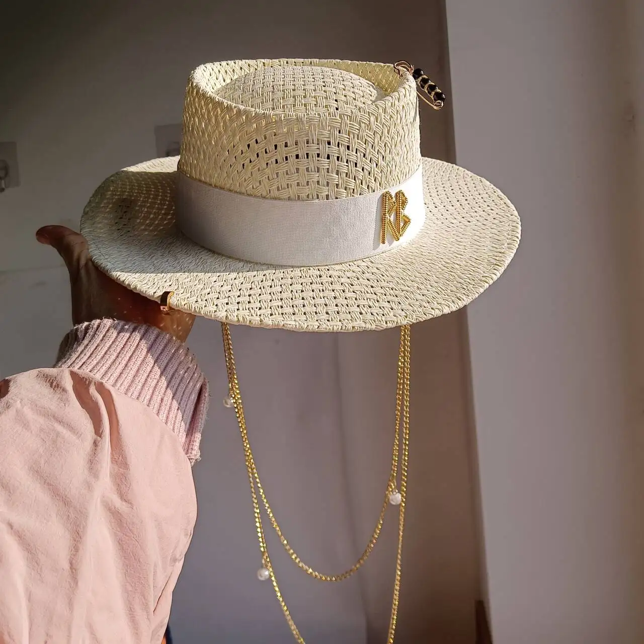 Pork pie sun hat 2026 Chain Strap Straw Hat summer straw hat pearl new elastic ribbon hatsombreros para mujer