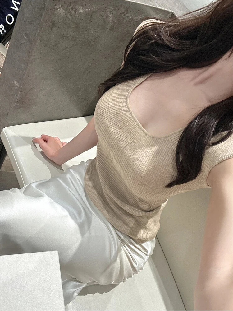 Dongda Gate New Style Women's Slim Fit Sexy Knitted Short Sleeve T-Shirt U-Neck Body Shape Highlighting Casual Wear