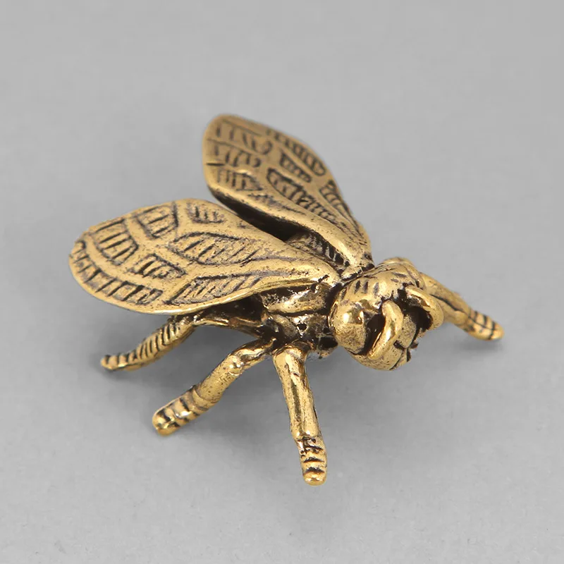 

Vintage Insect Handheld Ornament Brass Bee Tea Pet Home Decoration Copper Craft Collectible