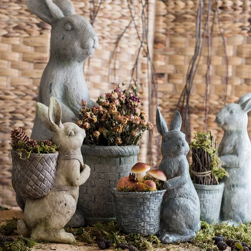 

Retro Rabbit Plant Pot Resin Cachepot for Flowers Vintage American Country Indoor or Outdoor Balcony Garden Decoration