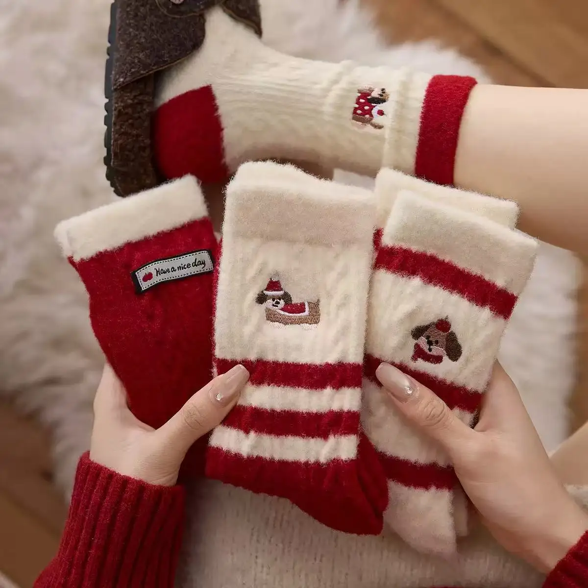 

Зимние красные толстые носки до середины икры с вышивкой, носки для сна, теплые носки, сезон «Снова в школу», Рождество, Новый год.