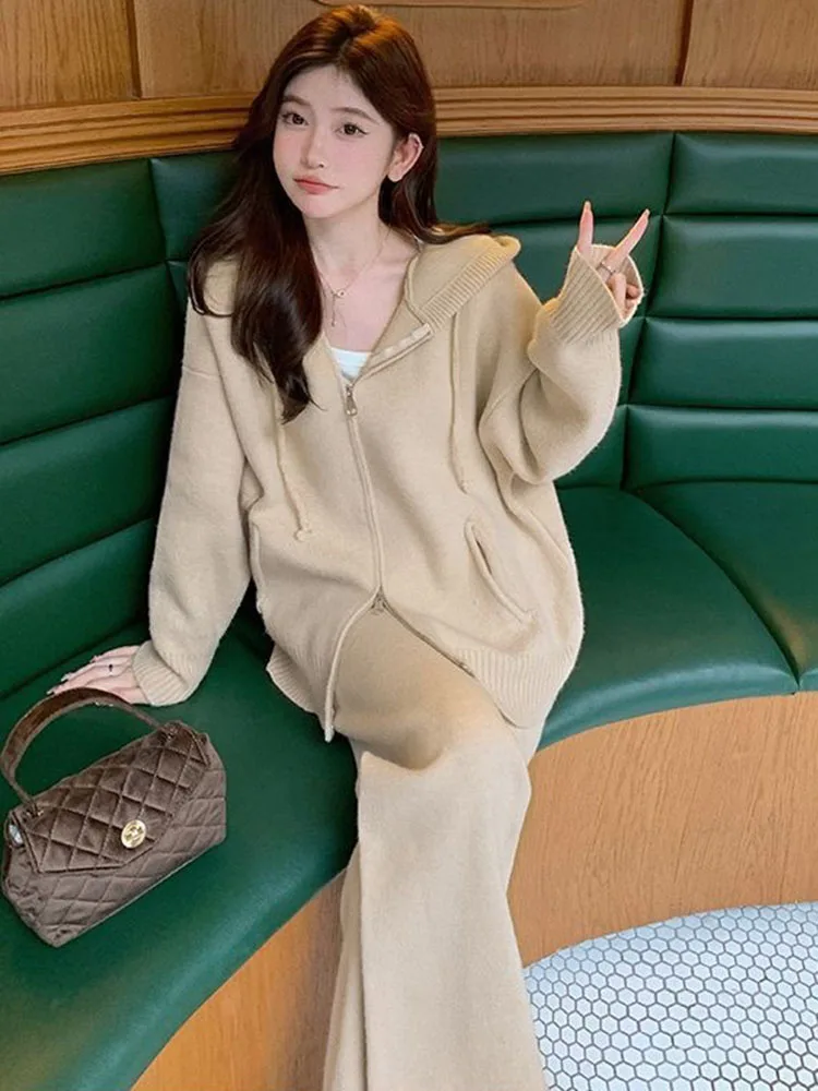 ชุดเซ็ต 2 ชิ้น เสื้อฮู้ดมีซิปและกางเกงขายาวทรงหลวมสไตล์ลำลองสำหรับผู้หญิง ผ้าถัก ชุดแฟชั่นเสื้อผ้าถักทรงตรง