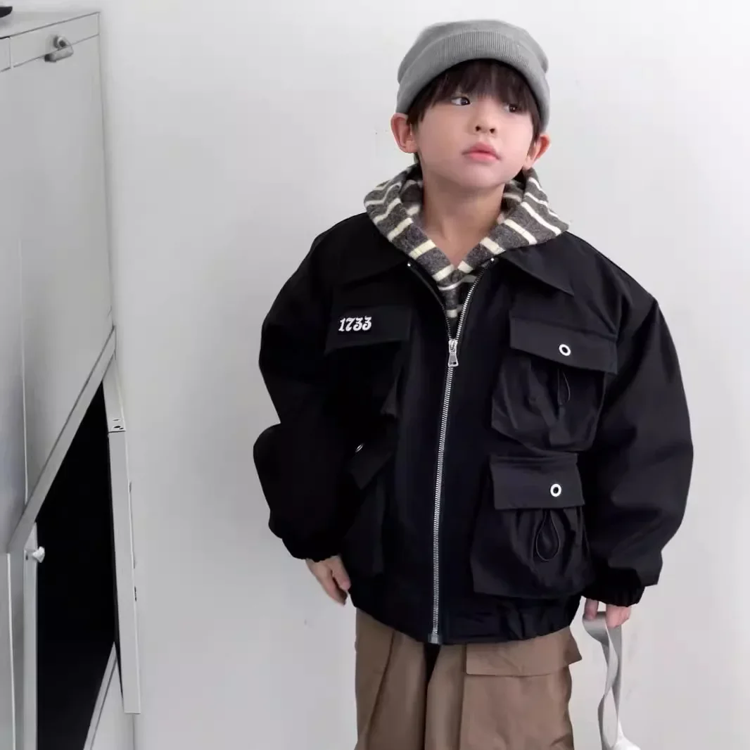 

Boys Coat 2024 Winter New Childrens Wear Korean Style Boy Baby Lapel Pocket Thick Clip Cotton Short Cotton Jacket Casual Simple