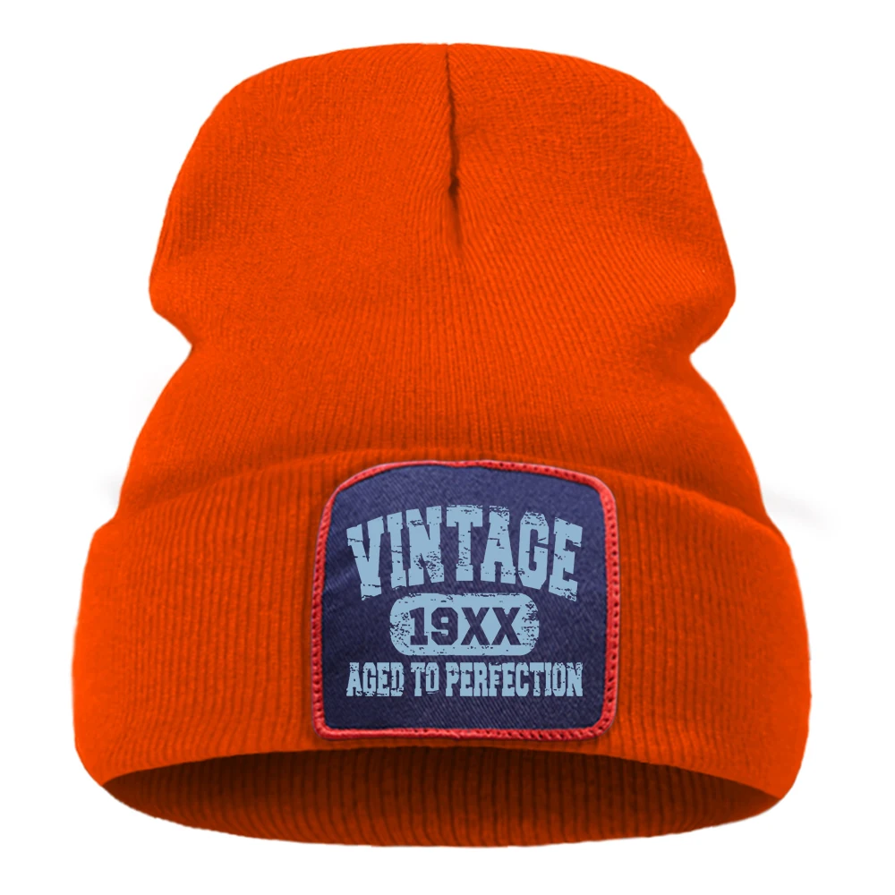 Vintage 19Xx Aged To Perfection Printing Unisex Hat Casual Knitted Caps Harajuku Retro Hair Care Balaclava Simple Mens Bonnets