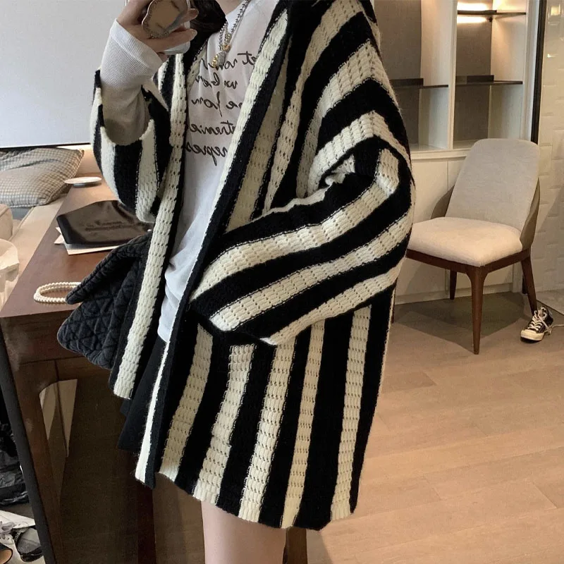 Women's Clothing Korean Striped Hooded Knitted Coats 2023 Autumn Winter Casual Fashionable Female Long Sleeve Sweaters Cardigan