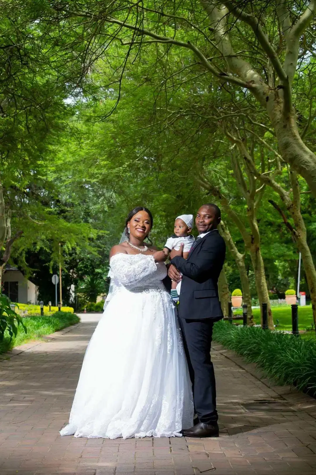 Vestido de casamento de renda africana plus size personalizado, mangas compridas, feito sob encomenda