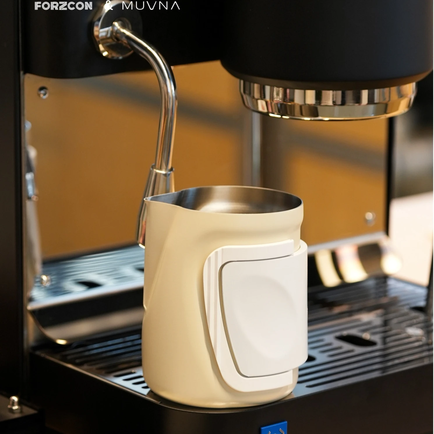 Forzcon Muvna Latte Art Milk Frothing Pitcher Large Capacity Stainless Steel Textured Detachable Handle For Home Barista Coffee