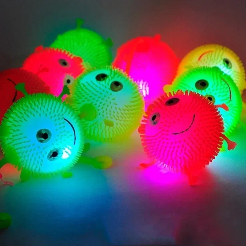 1 Light-emitting Sound Ball Flashing Bouncing Ball Hedgehog Ball (color: Random)