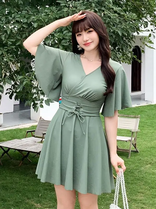 

Женский термокупальник больших размеров, скрывающий живот, утягивающий, новинка 2024, свободный крой, с фиксированными вставками для груди